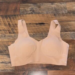 Honeylove SoftForm V-neck wireless bra‎